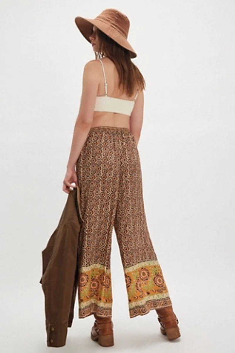 Spell Sannah Pants