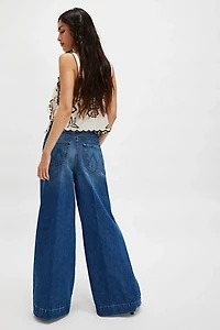 MOTHER The Headliner Sneak Jeans