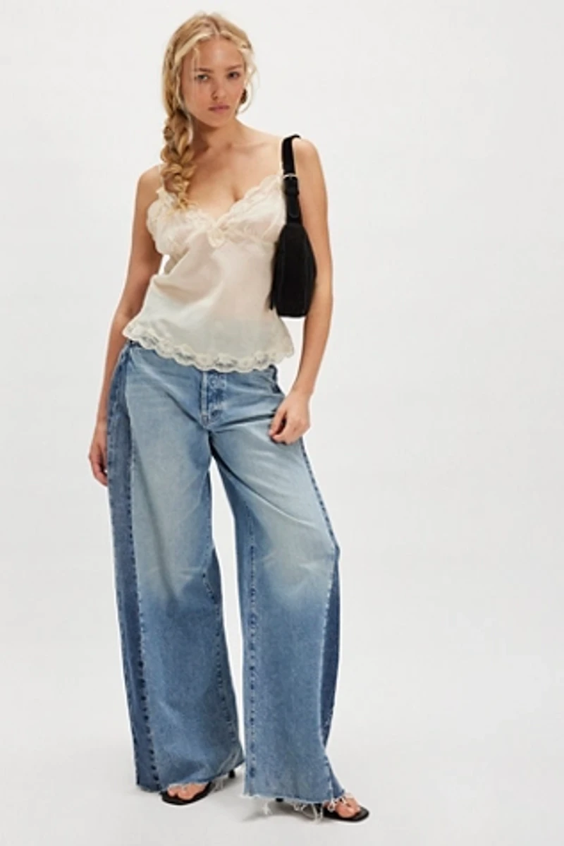 MOTHER The Pipe Dream Button Heel Jeans