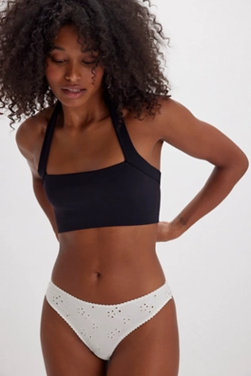 Margot Seamless Halter Bralette