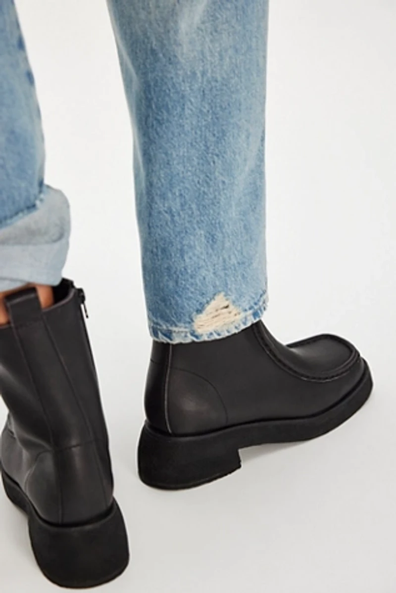 Clarks Effery Zip Boots
