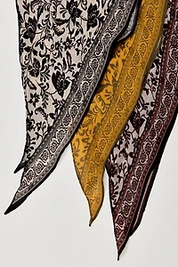 Essential Triangle Bandana