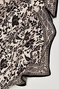 Essential Triangle Bandana