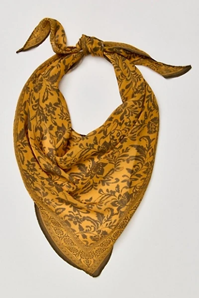 Essential Triangle Bandana