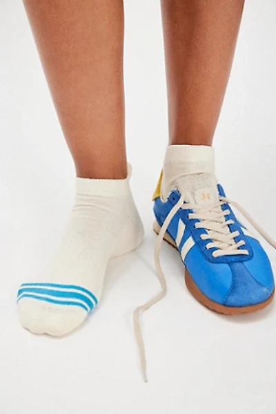 Hidden Stripe Socks