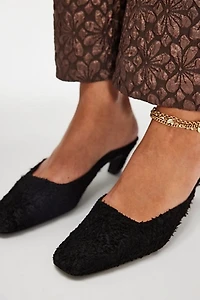 Avenue Heels