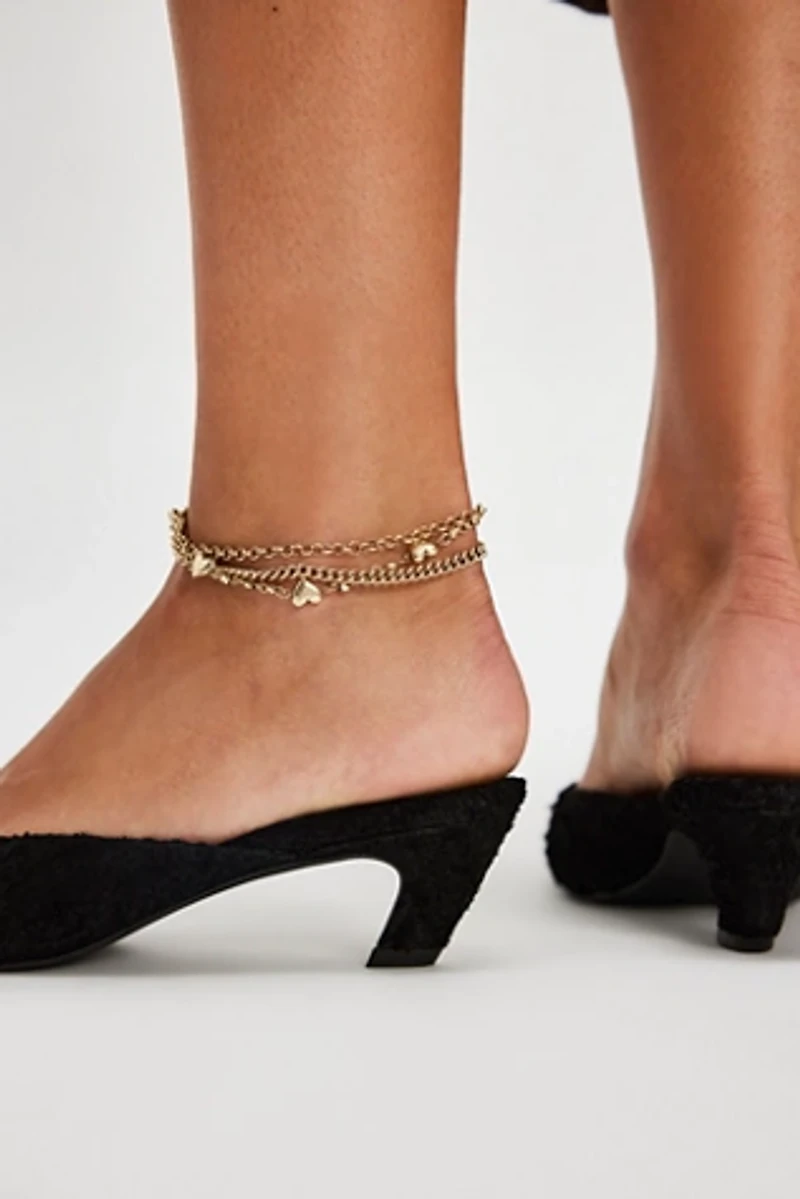 Avenue Heels