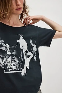 Queen 1975 Off-the-Shoulder Tee