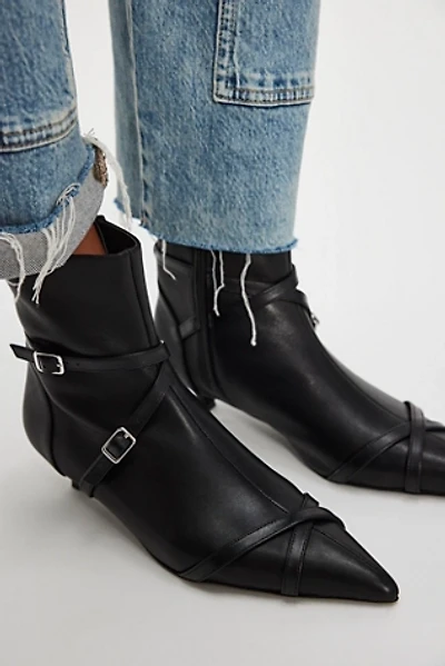 Linx Kitten Heel Boots