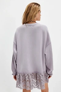 Belle Sweatshirt