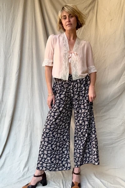 Vintage Cropped Floral Pants Selected by Kikos Kloset