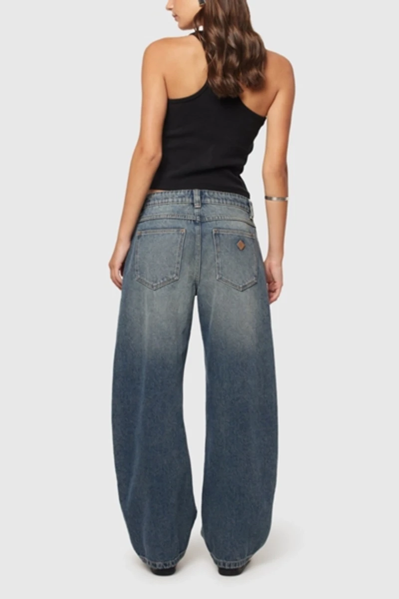 Abrand 99 Low Barrel Jean