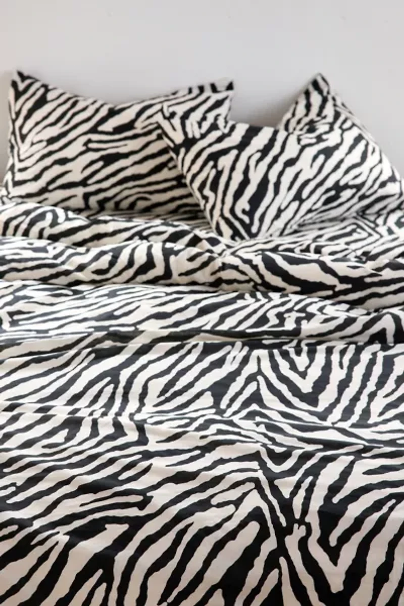 Darcie Zebra Patterned Core Duvet Set