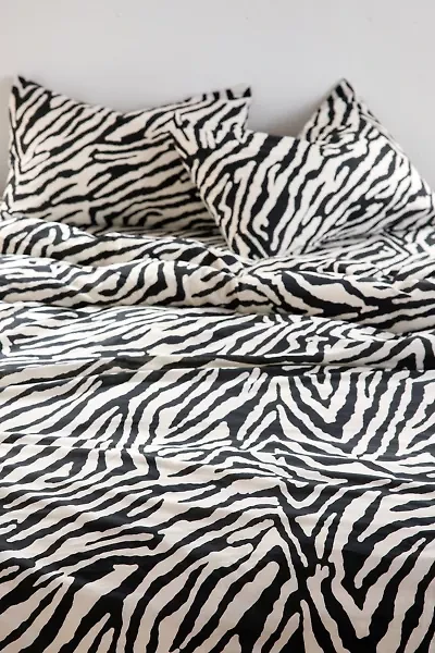 Darcie Zebra Patterned Core Duvet Set