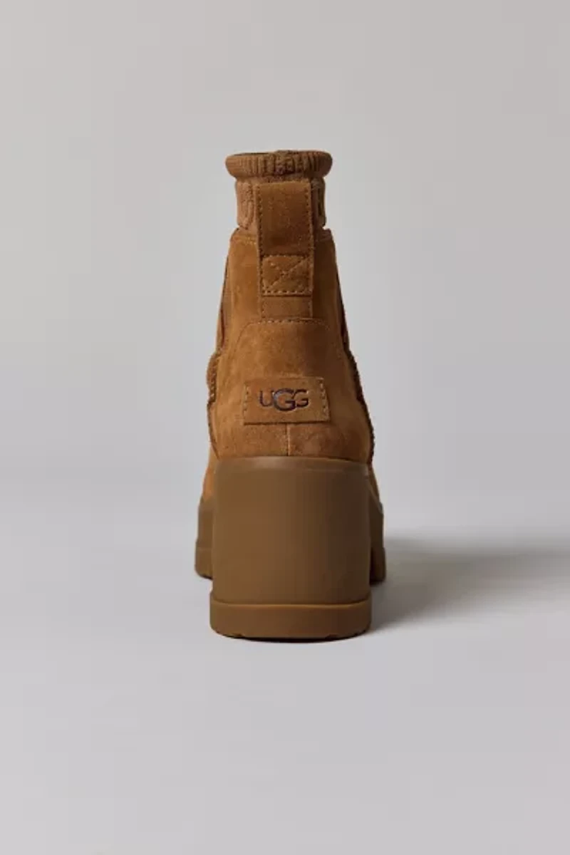 UGG Women's Moxy Chelsea Boot