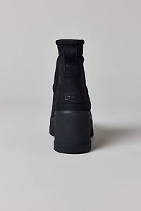 UGG Women's Moxy Chelsea Boot