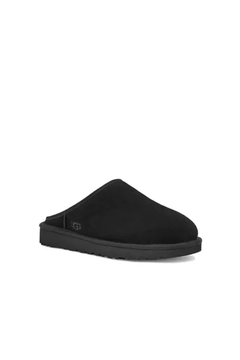 UGG Men's Classic Slip-On Shoe