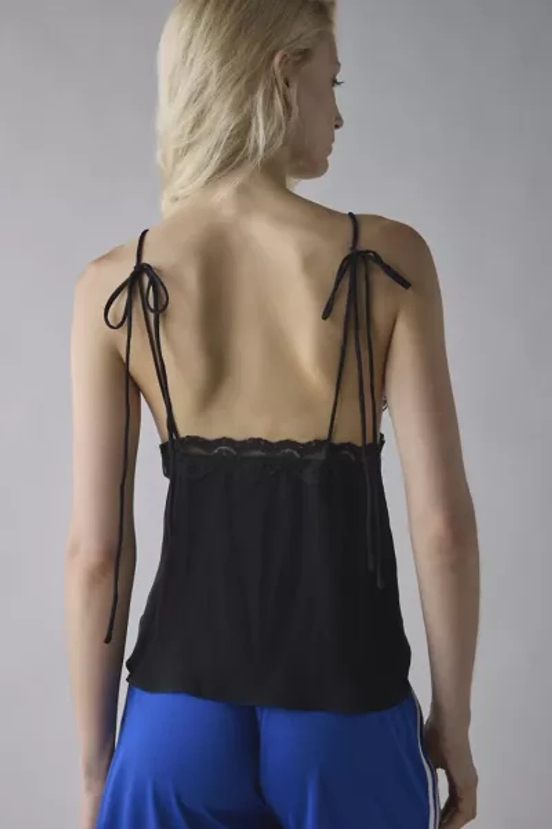Kimchi Blue Krista Flyaway Lace Trim Satin Cami