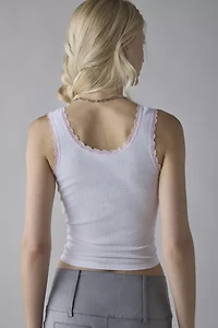 Lace Trim Graphic Scoop Neck Cropped Tank Top