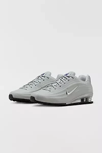 Nike Women's Shox Z Sneaker