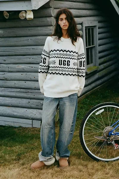 UGG Kaelan UGGisle Oversized Crew Neck Sweater