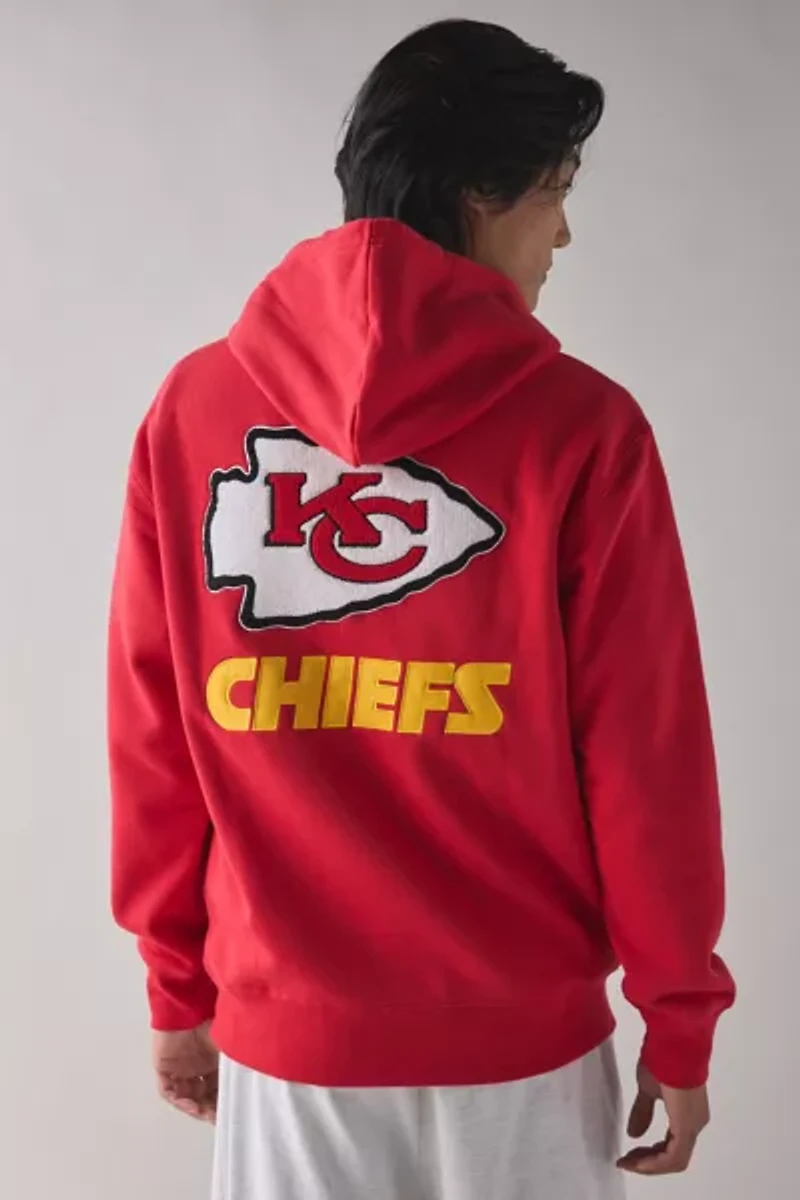 NFL Kansas City Chiefs UO Exclusive Chenille Patch Hoodie Sweatshirt