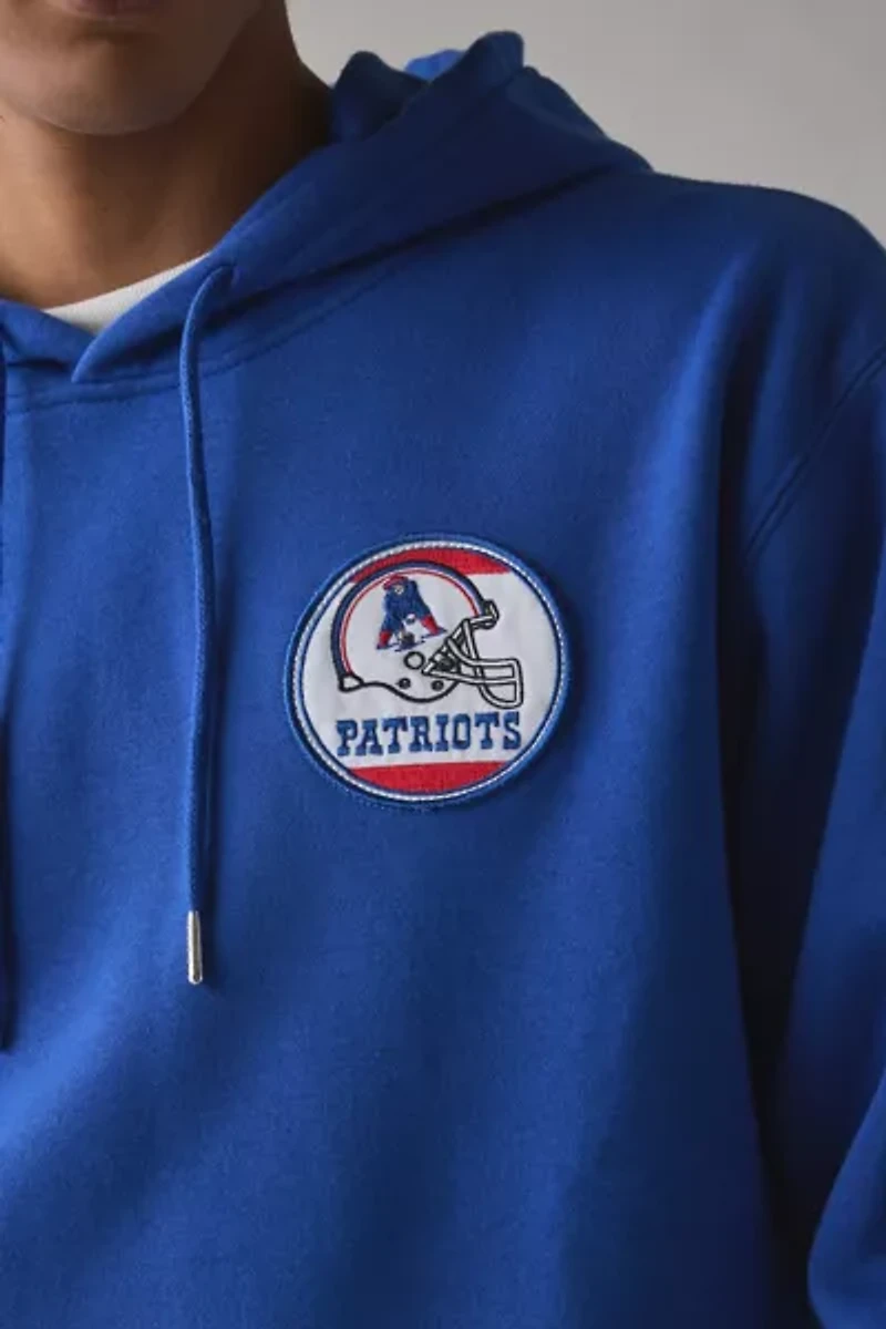 NFL New England Patriots UO Exclusive Chenille Patch Hoodie Sweatshirt