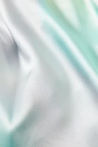 KITSCH Adjustable Oversized Satin Bonnet