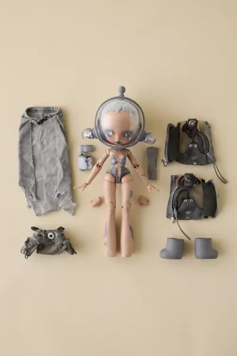 POP MART SKULLPANDA X Hamcus 1/6 Action Figure