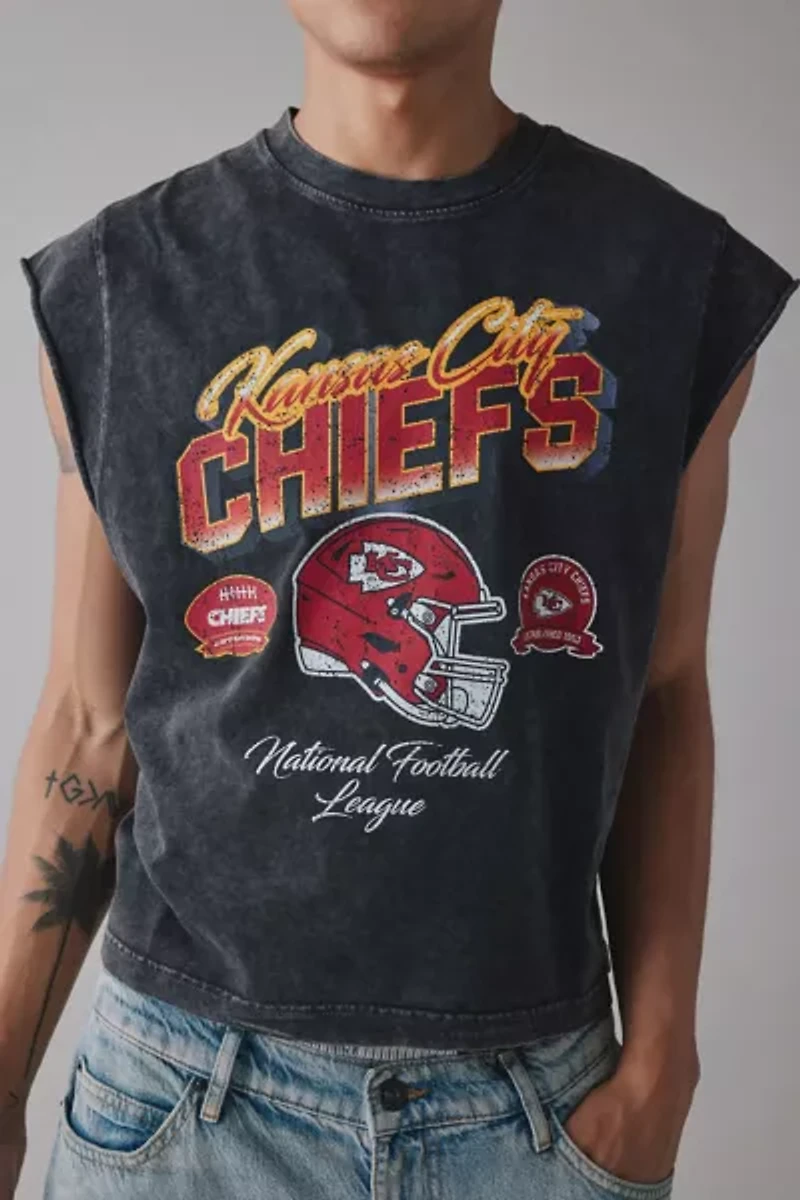 Pro Standard UO Exclusive NFL Team Logo Washed Cutoff Muscle Tee