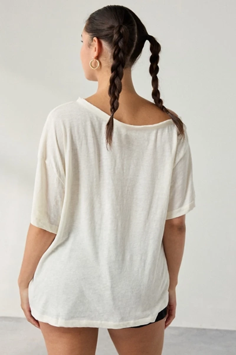 Kimchi Blue Courtney Cat Graphic Off-The-Shoulder Oversized Tee