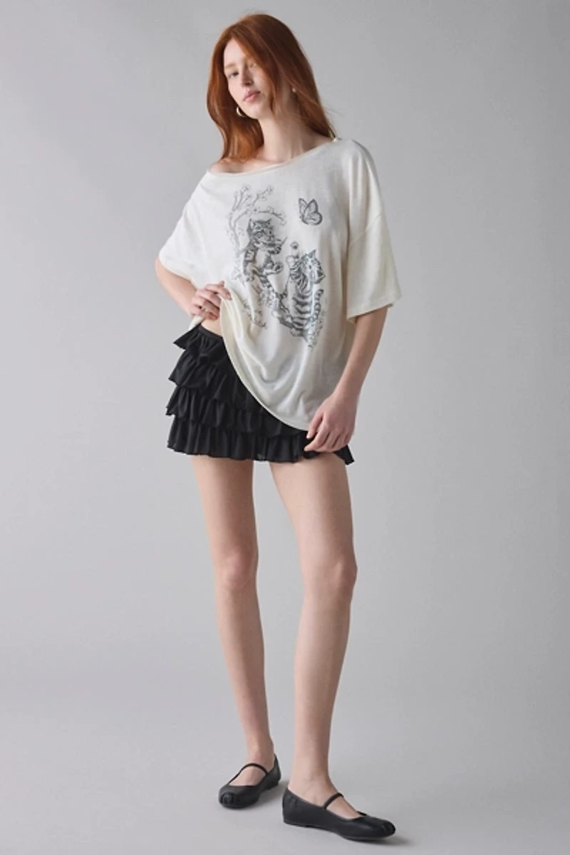 Kimchi Blue Courtney Cat Graphic Off-The-Shoulder Oversized Tee