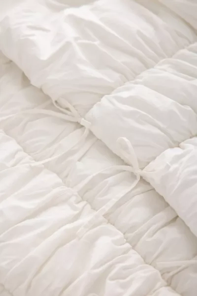 Cinched Puffy Comforter