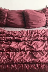 Cinched Puffy Comforter