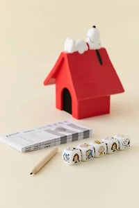 Yahtzee: Peanuts Snoopy Edition Dice Game
