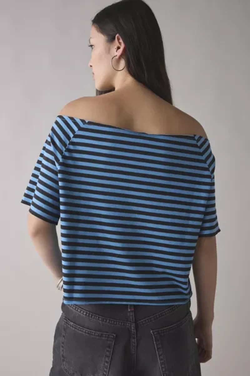 Y2K Graphic Off-The-Shoulder Cropped Tee