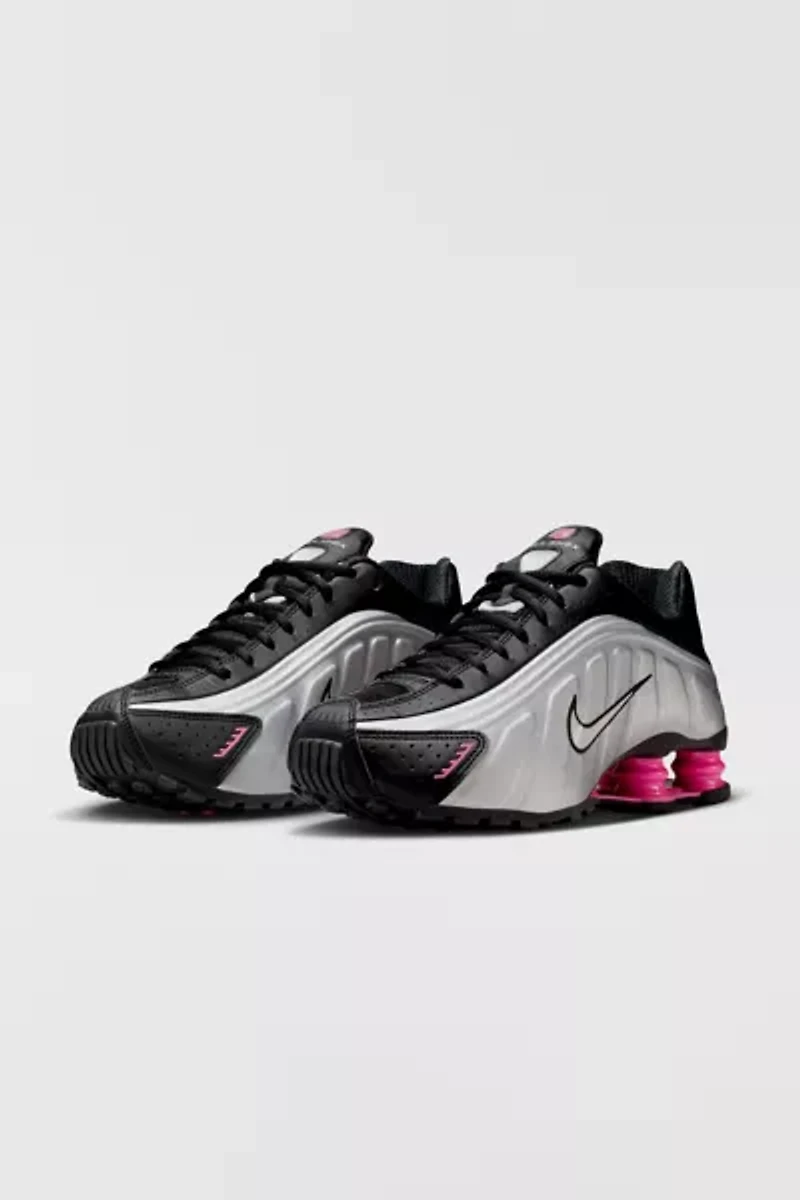 Nike Women's Shox R4 Sneaker