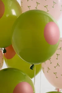 xo, Fetti Extra Dirty Martini Balloon Set