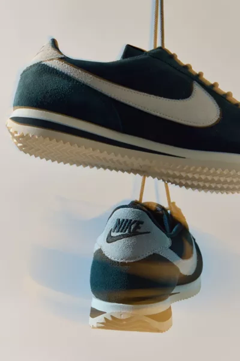 Nike Men's Cortez Premium Sneaker
