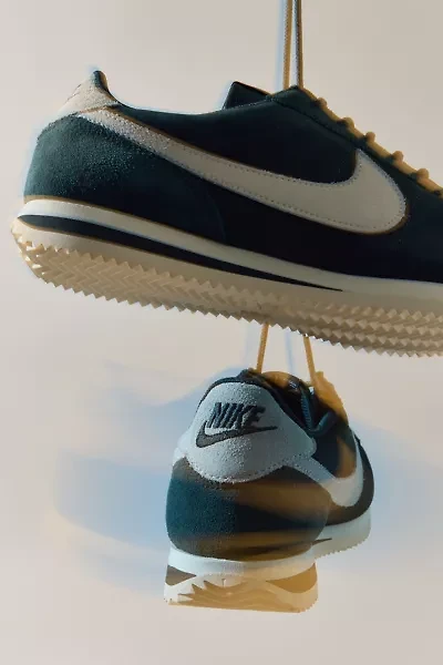Nike Men's Cortez Premium Sneaker