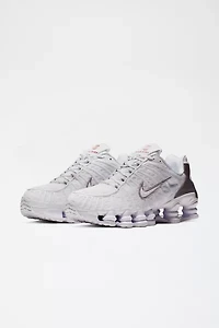 Nike Men's Shox TL Sneaker