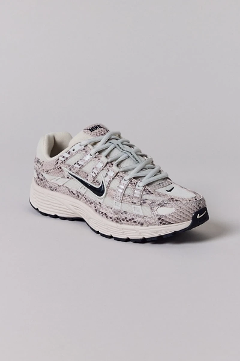 Nike Women's P-6000 SE Sneaker