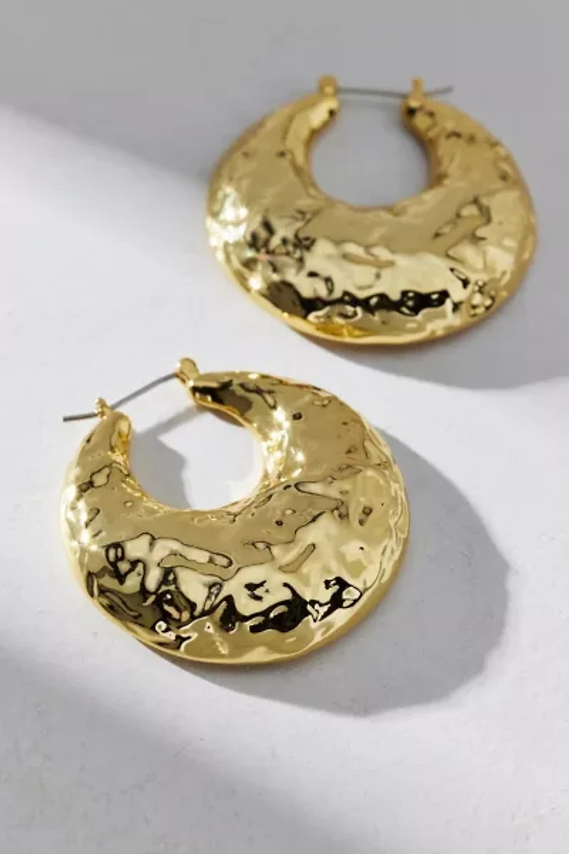 Petite Moments Lua Hoop Earring