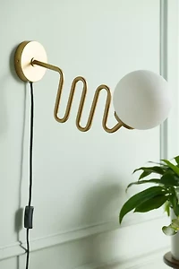Wiggle Globe Sconce