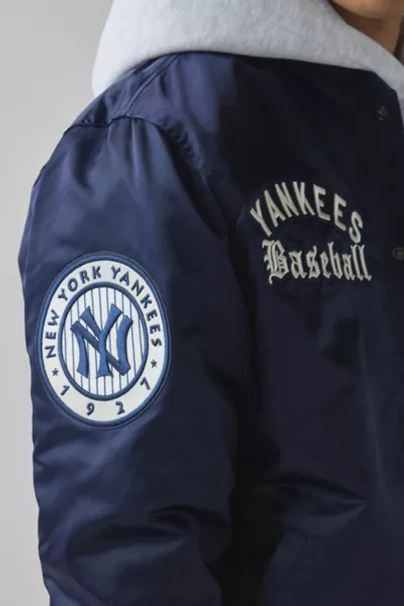 Pro Standard MLB New York Yankees Satin Bomber Jacket