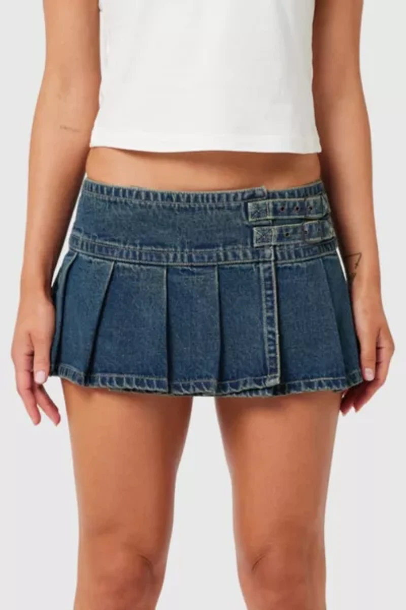 Abrand x Rip Curl 99 Pleated Denim Skirt