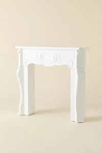 Aelin Faux Decorative Mantel