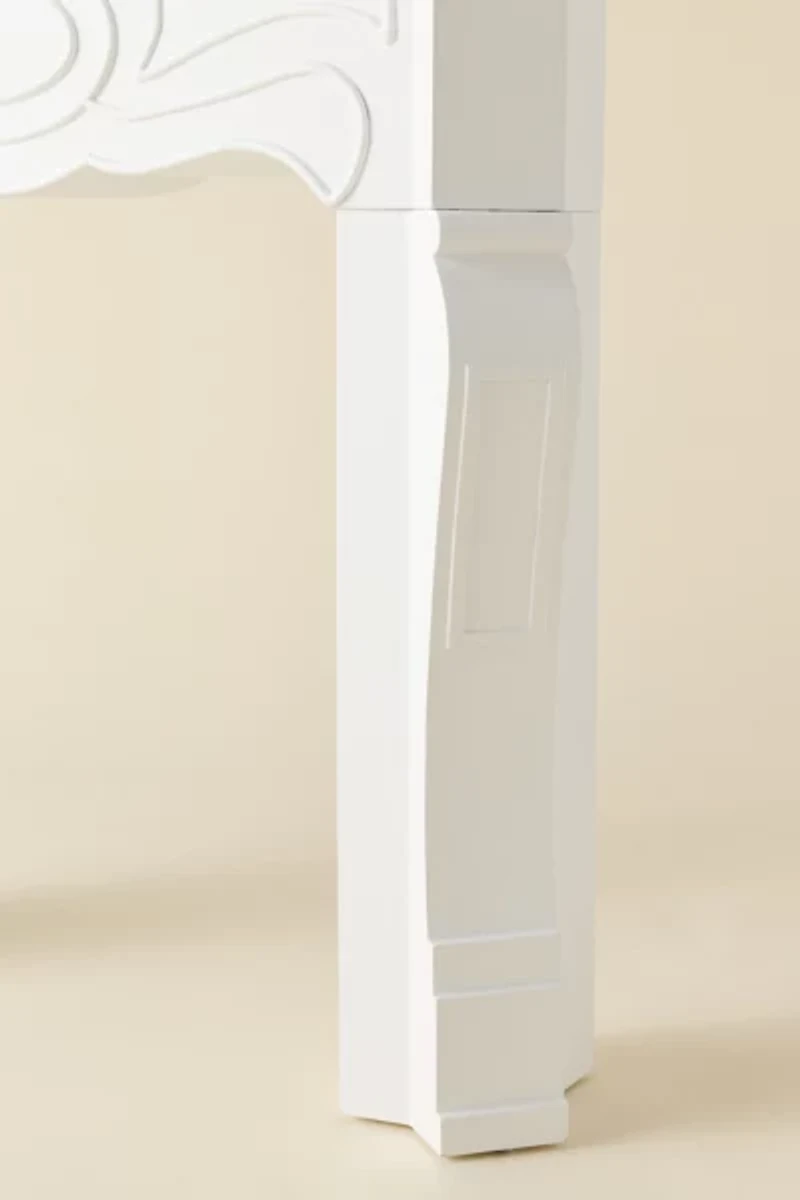 Aelin Faux Decorative Mantel