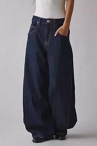 BDG Jaya Pleated Baggy Boyfriend Jean