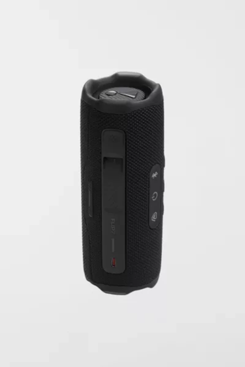 JBL Flip 7 Portable Bluetooth Speaker